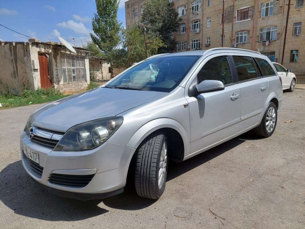 Opel Astra, 2006 il, 1.3 L, 240 400 km