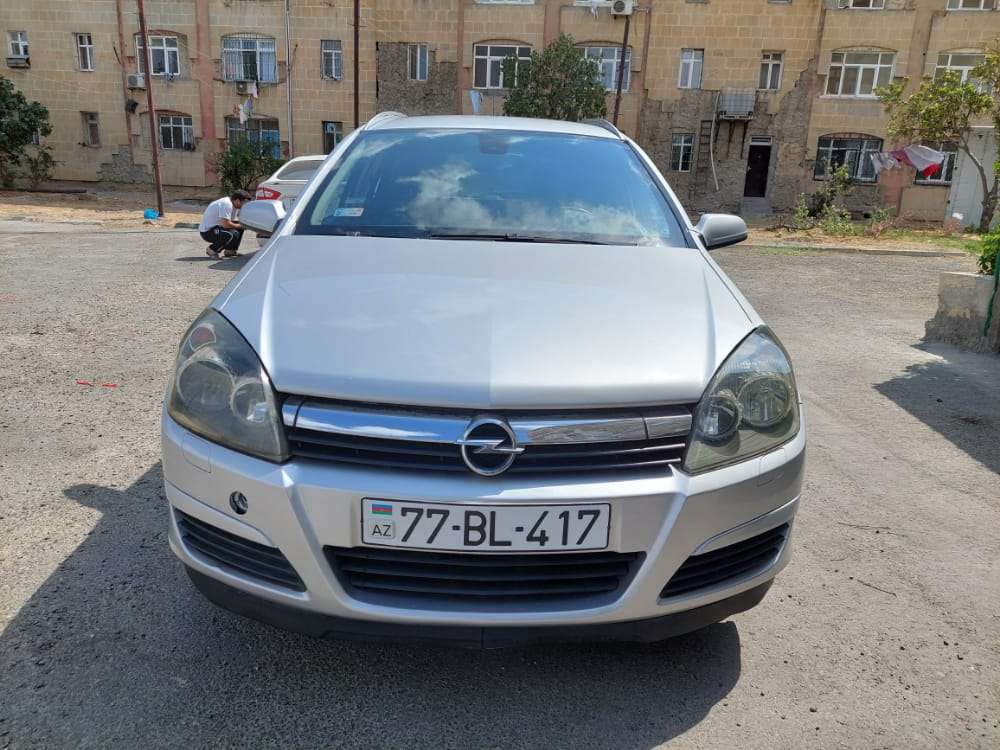 Opel Astra, 2006 il, 1.3 L, 240 400 km