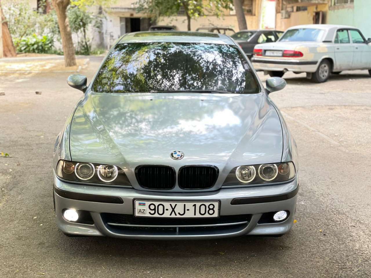 BMW 525, 2002 il, 2.5 L, 330 000 km