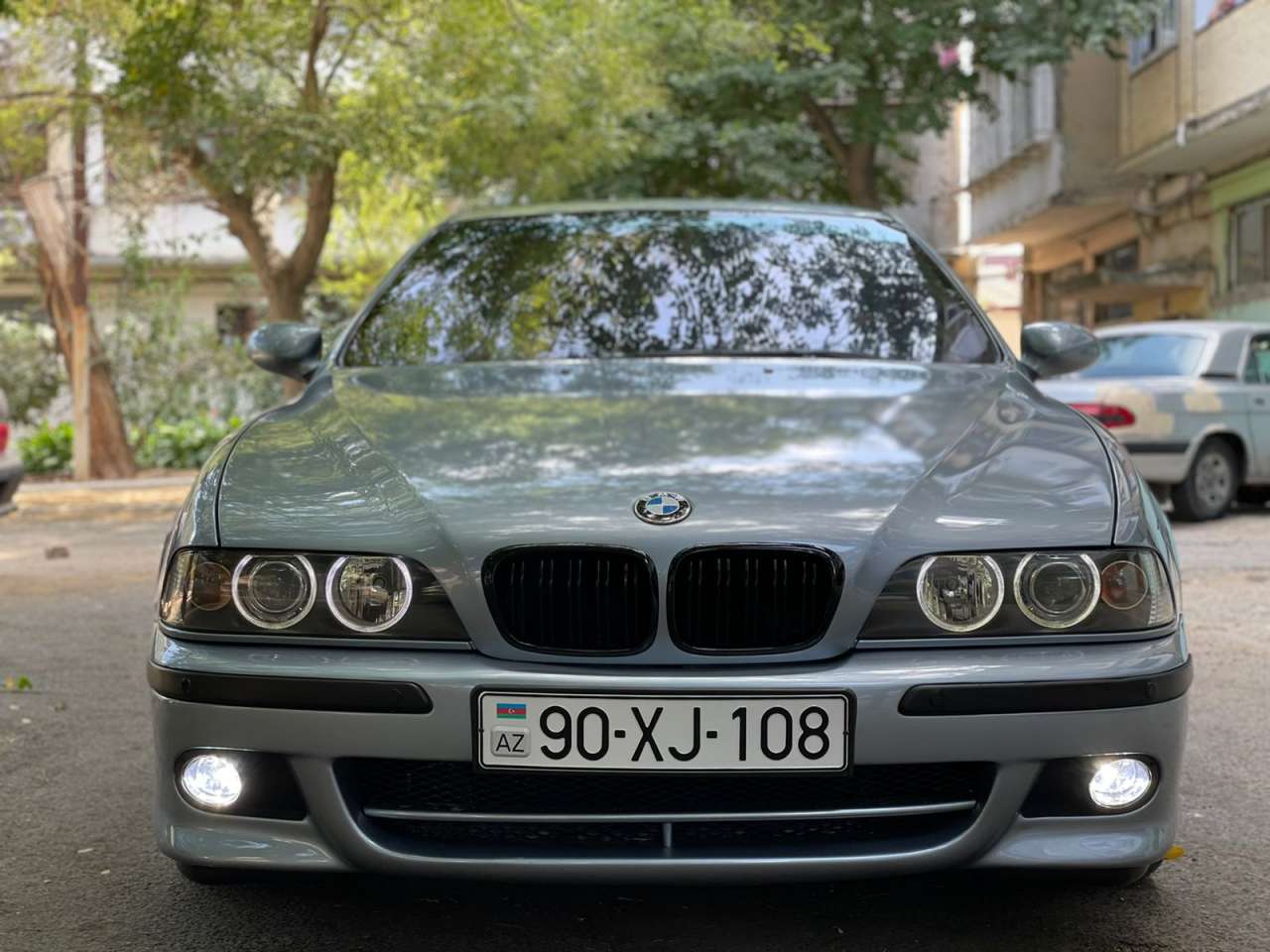 BMW 525, 2002 il, 2.5 L, 330 000 km