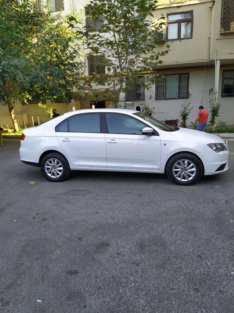 SEAT Toledo, 2014 il, 1.6 L, 145 000 km