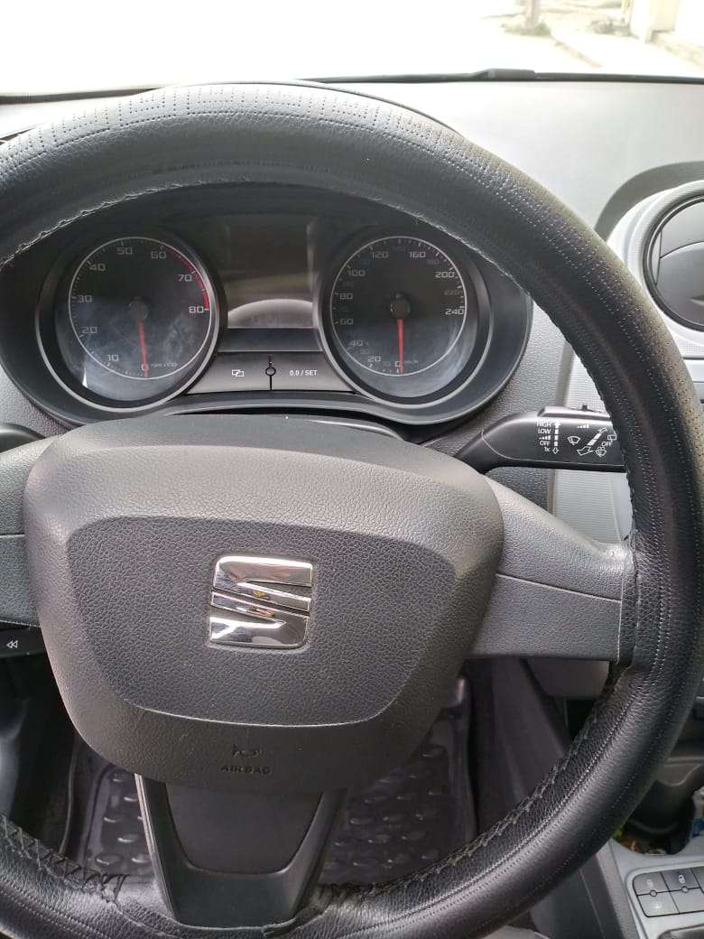 SEAT Ibiza, 2014 il, 1.4 L, 130 000 km