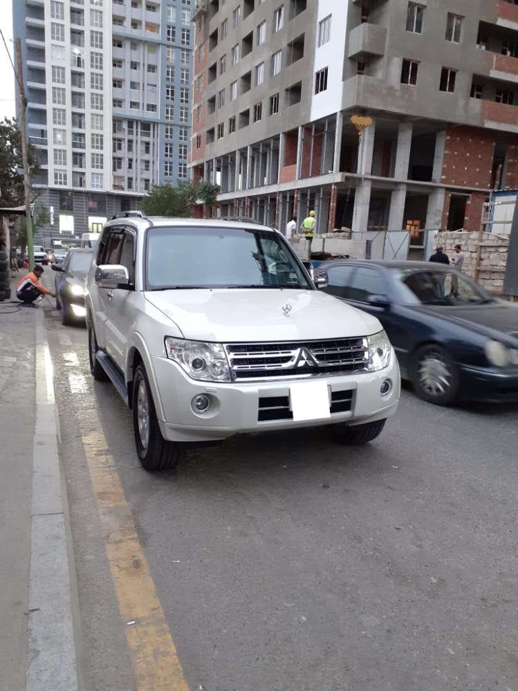 Mitsubishi Pajero, 2008 il, 3.0 L, 182 000 km