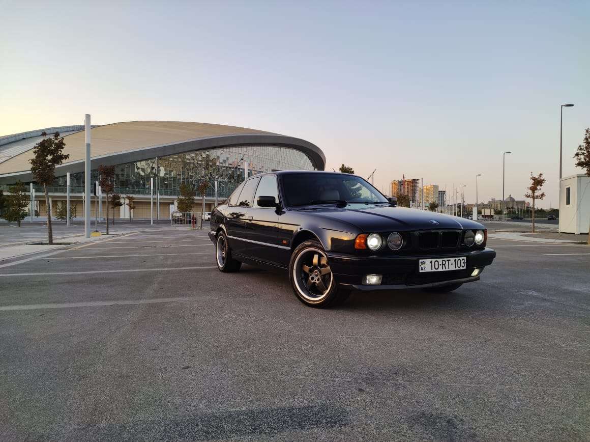 BMW 525, 1995 il, 2.5 L, 356 000 km