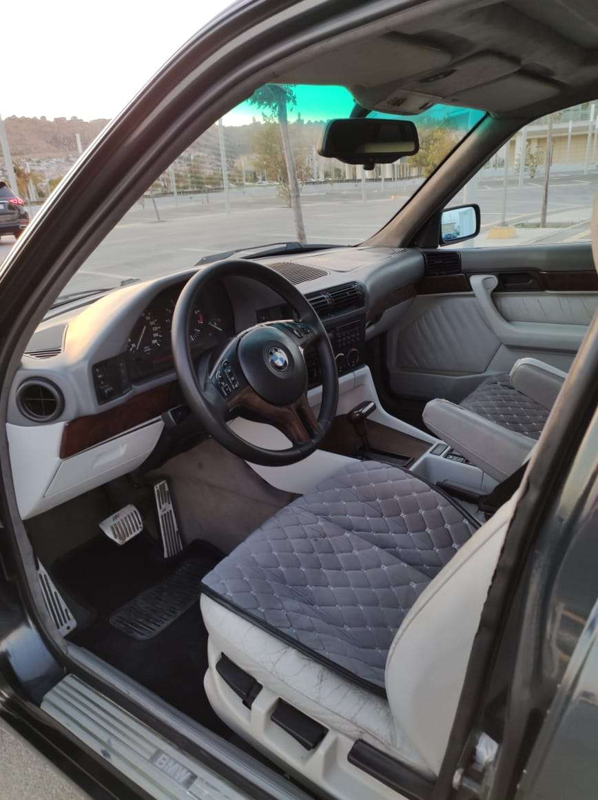 BMW 525, 1995 il, 2.5 L, 356 000 km