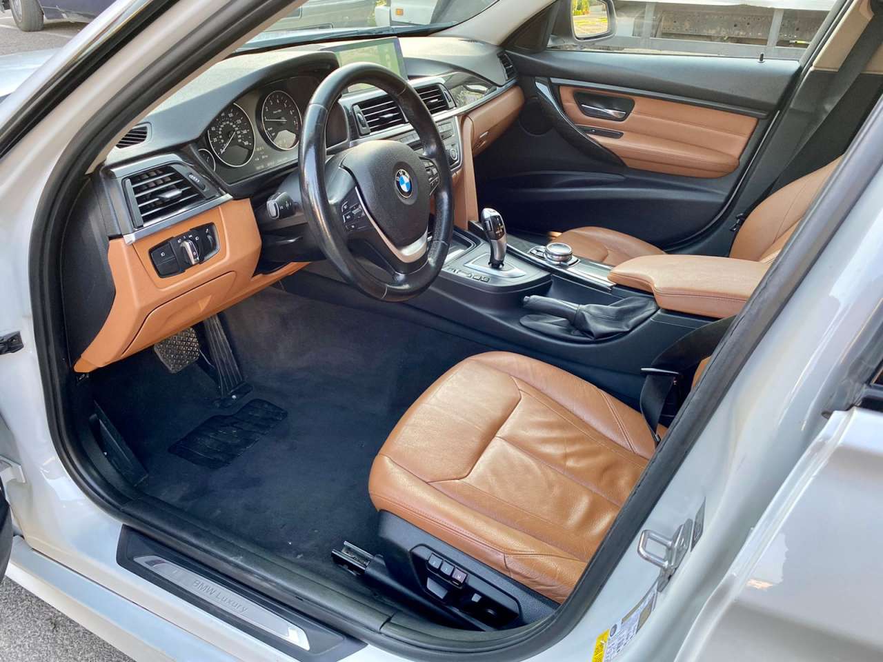 BMW 328, 2014 il, 2.0 L, 148 000 km