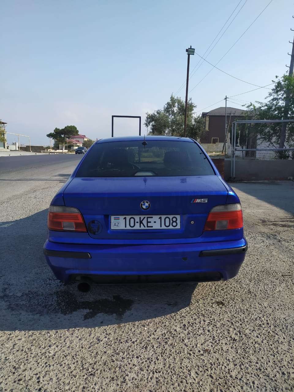 BMW 528, 1997 il, 2.8 L, 400 000 km