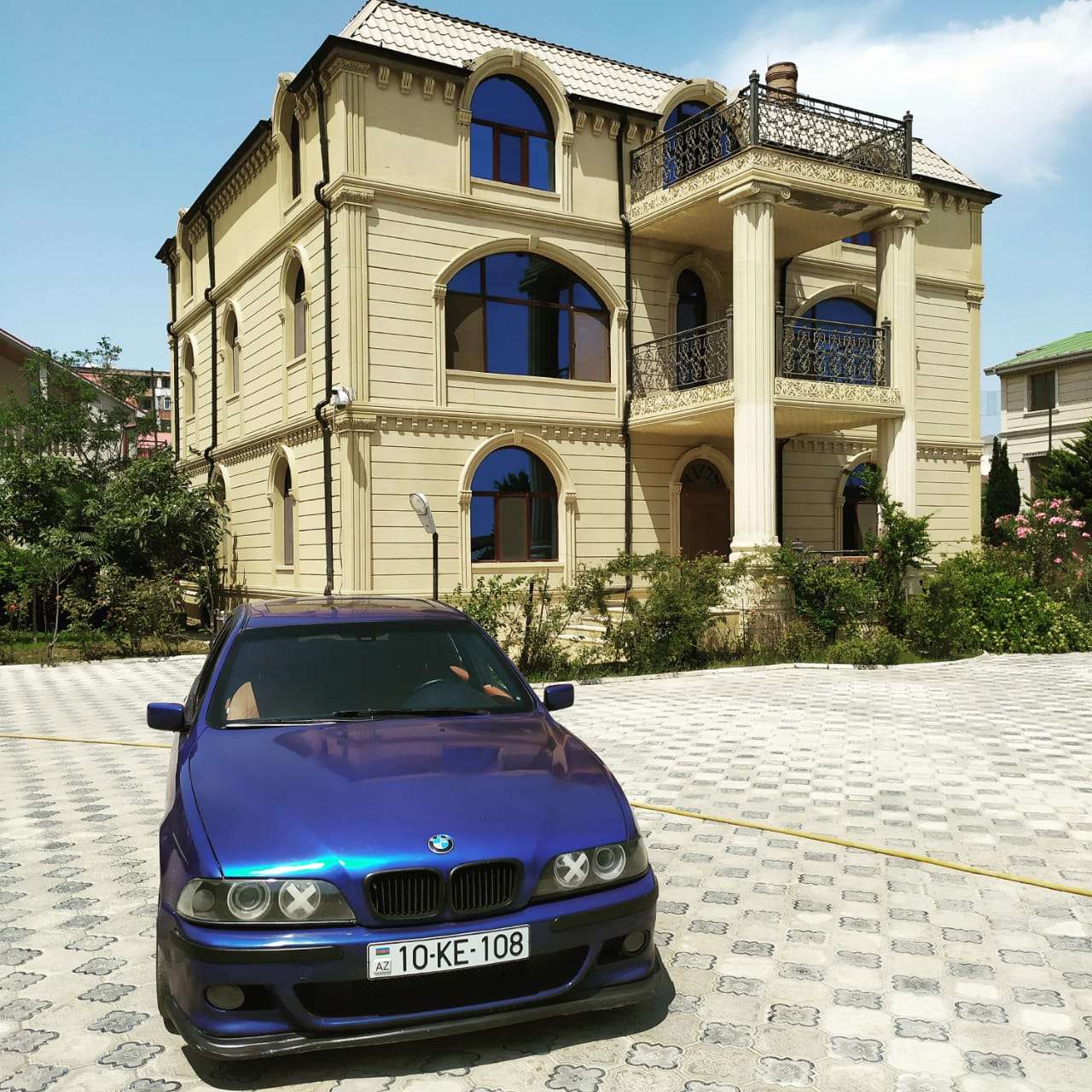 BMW 528, 1997 il, 2.8 L, 400 000 km