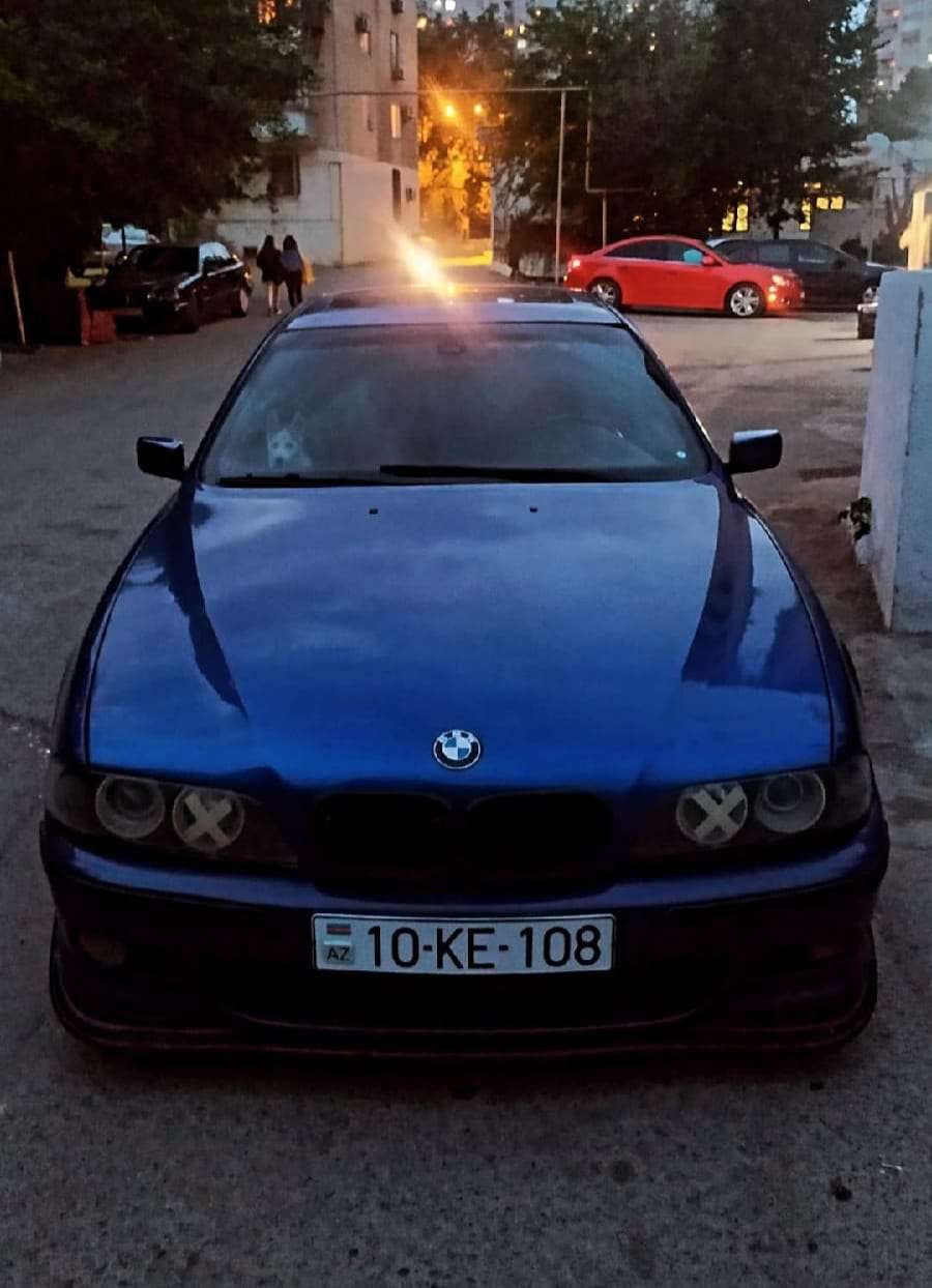BMW 528, 1997 il, 2.8 L, 400 000 km