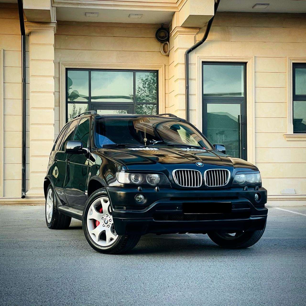 BMW X5, 2003 il, 4.4 L, 260 000 km