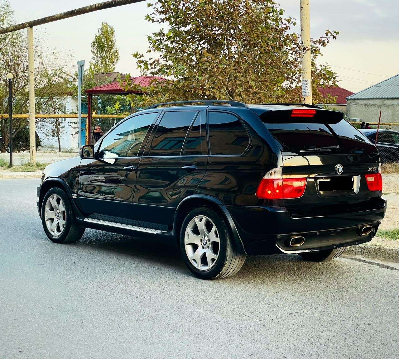 BMW X5, 2003 il, 4.4 L, 260 000 km