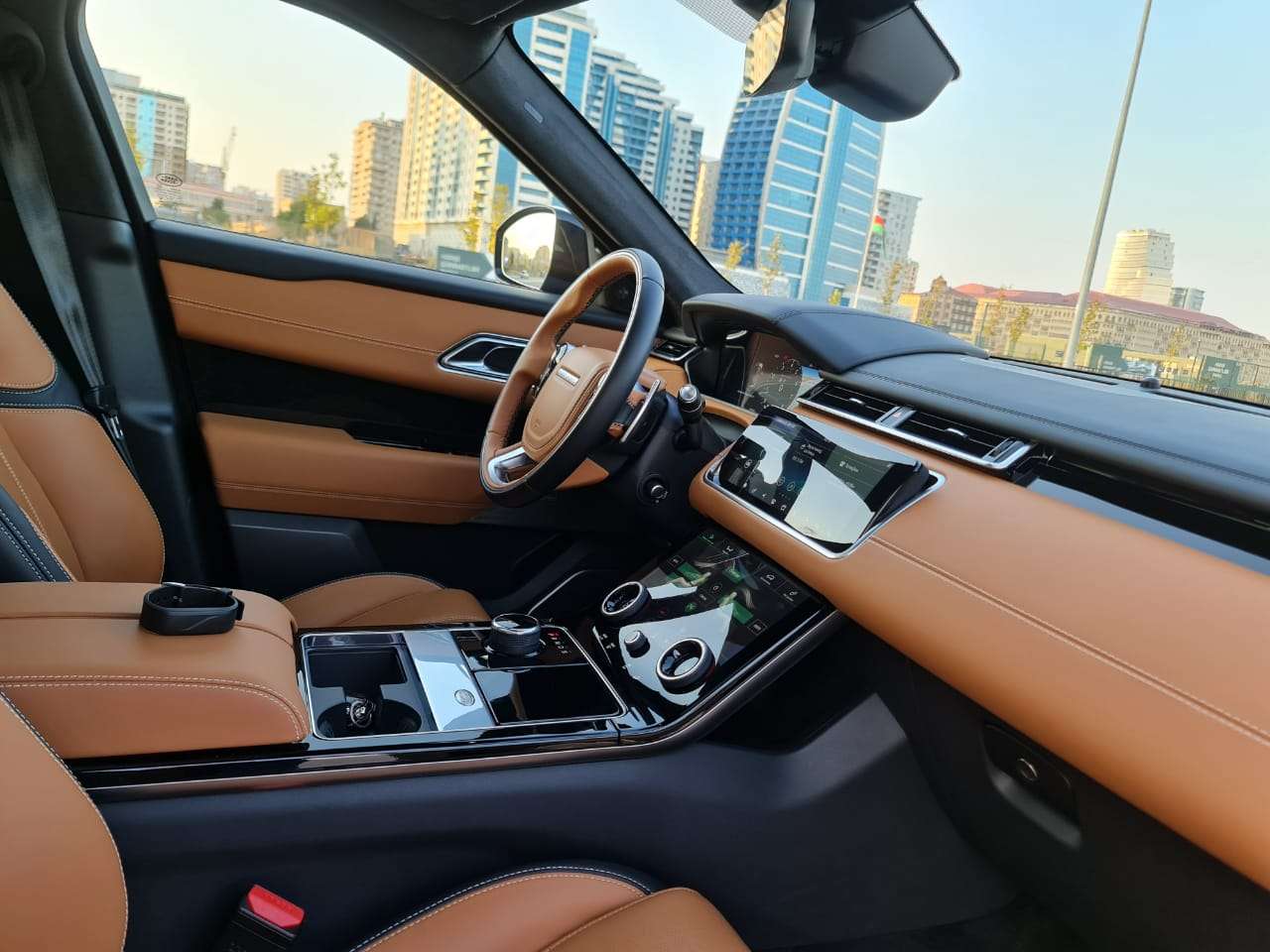 Land Rover Velar, 2018 il, 2.0 L, 15 500 km