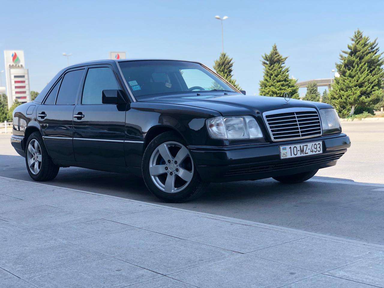 Mercedes E 220, 1993 il, 2.2 L, 460 000 km