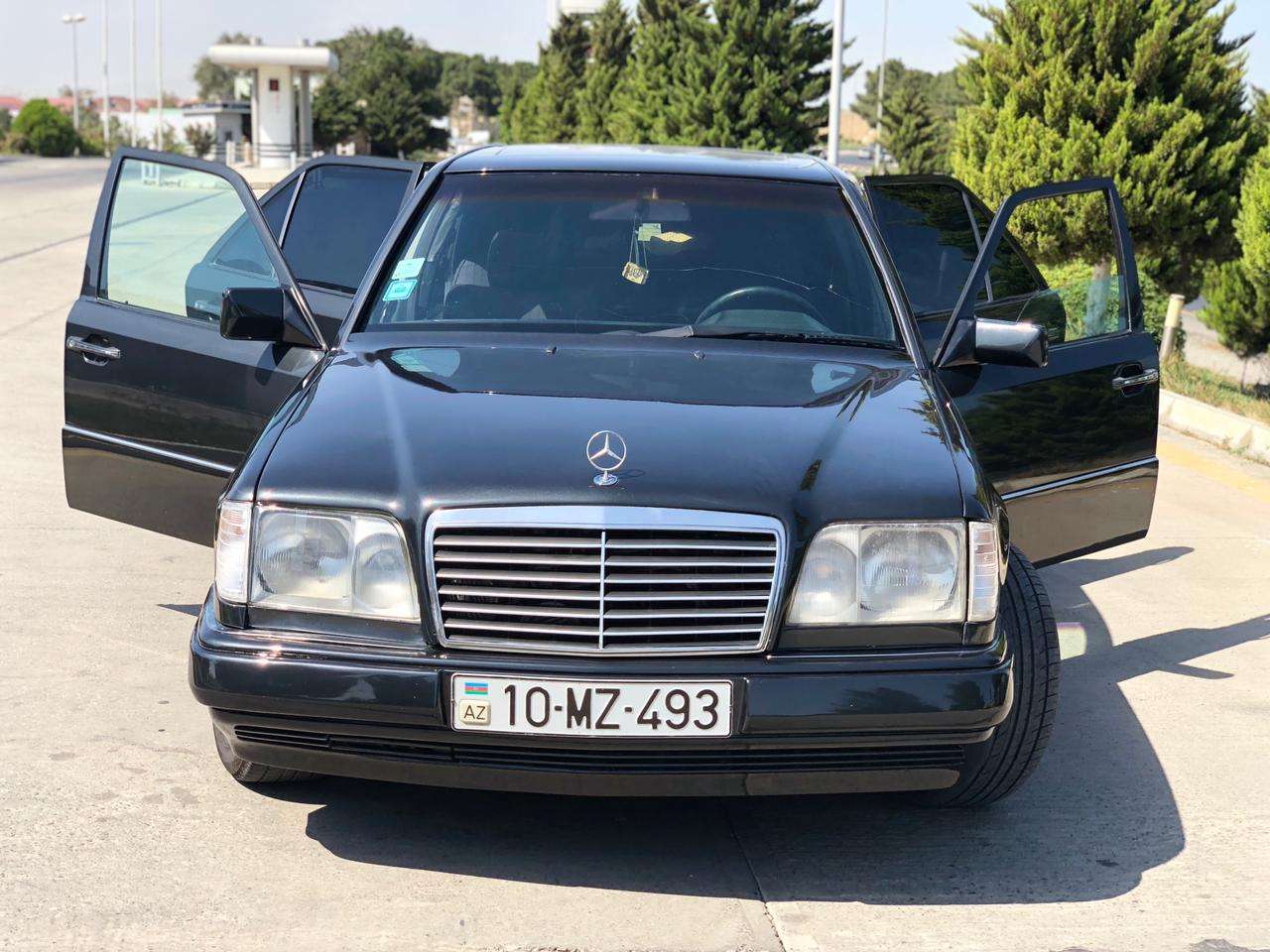 Mercedes E 220, 1993 il, 2.2 L, 460 000 km