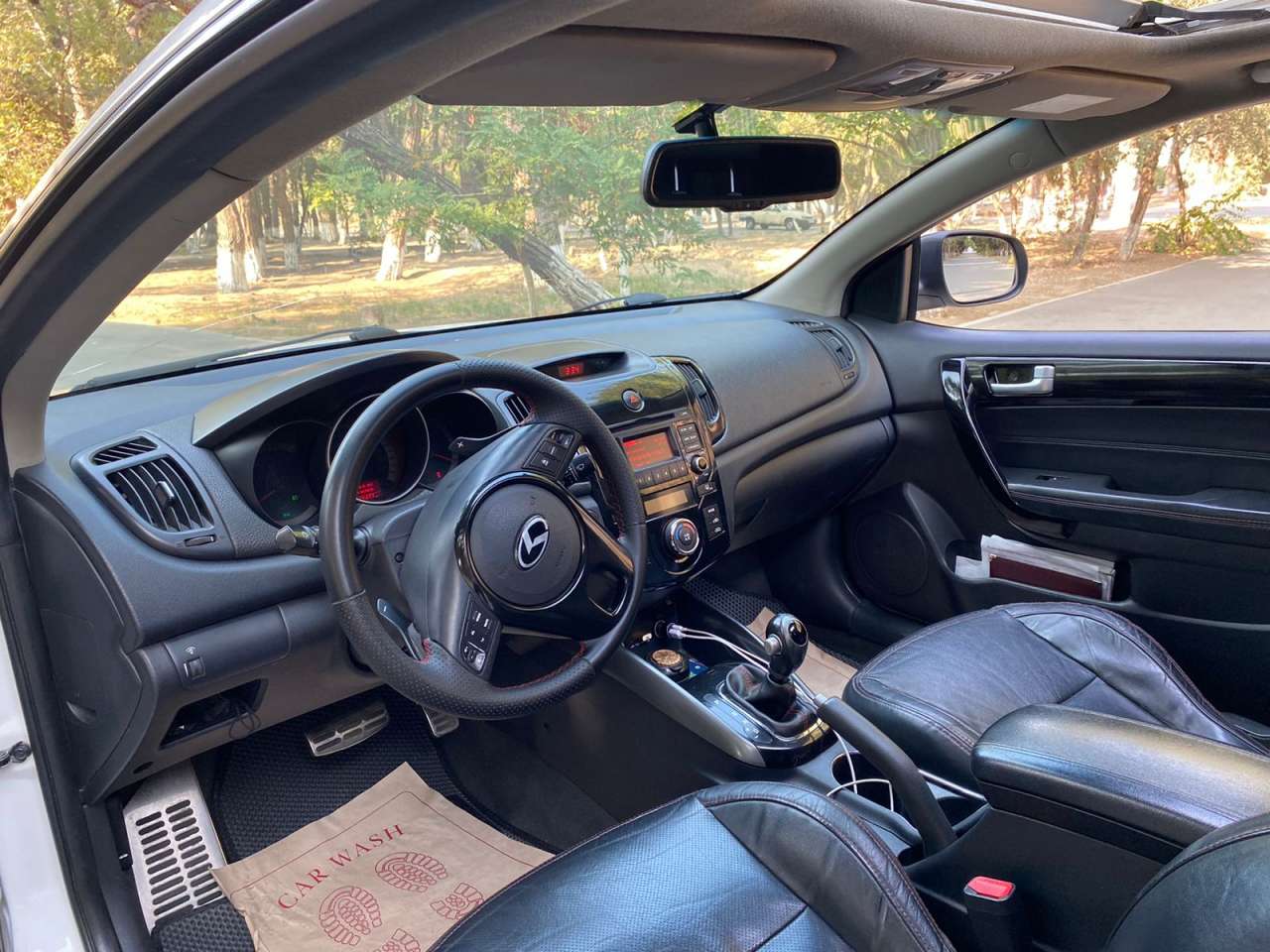 Kia Cerato, 2011 il, 2.0 L, 190 000 km