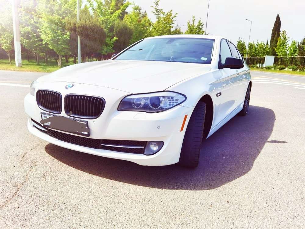 BMW 528, 2012 il, 2.0 L, 206 000 km