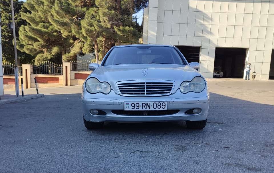 Mercedes C 200, 2001 il, 2.0 L, 290 902 km