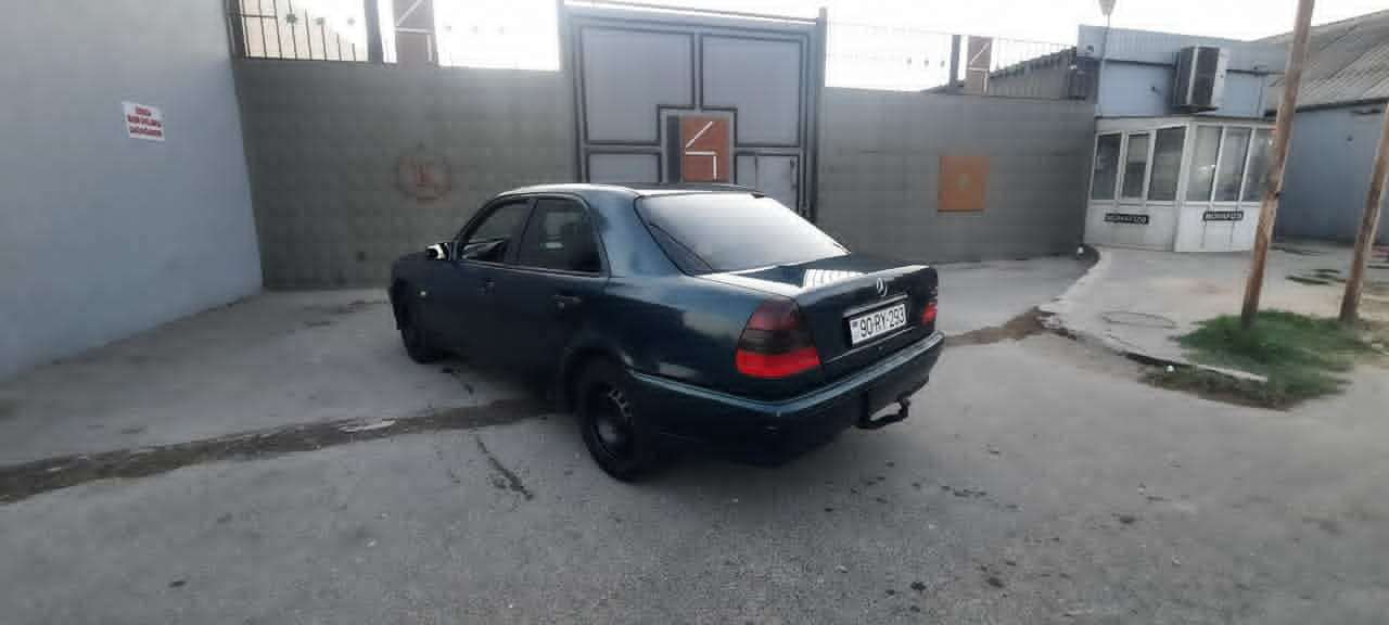 Mercedes C 180, 1997 il, 1.8 L, 670 000 km
