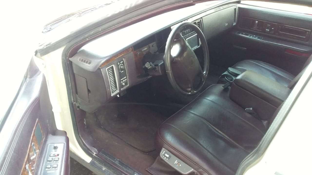 Cadillac Fleetwood, 1996 il, 5.7 L, 170 000 km
