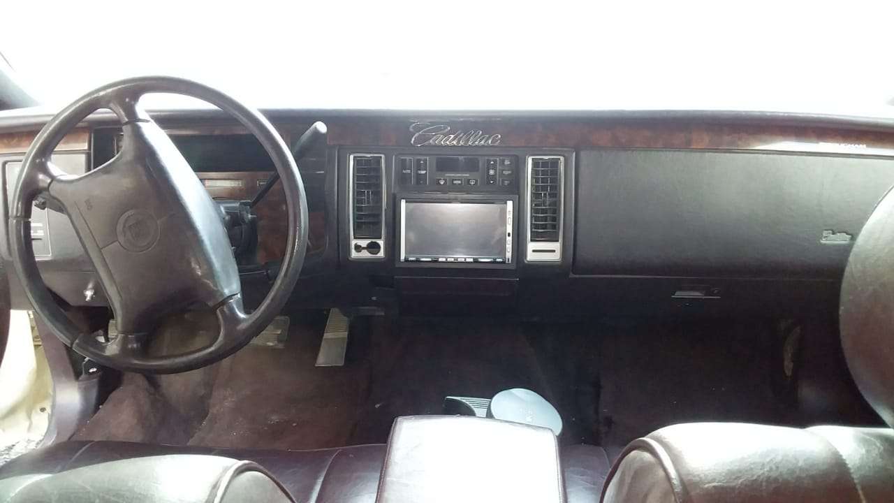 Cadillac Fleetwood, 1996 il, 5.7 L, 170 000 km