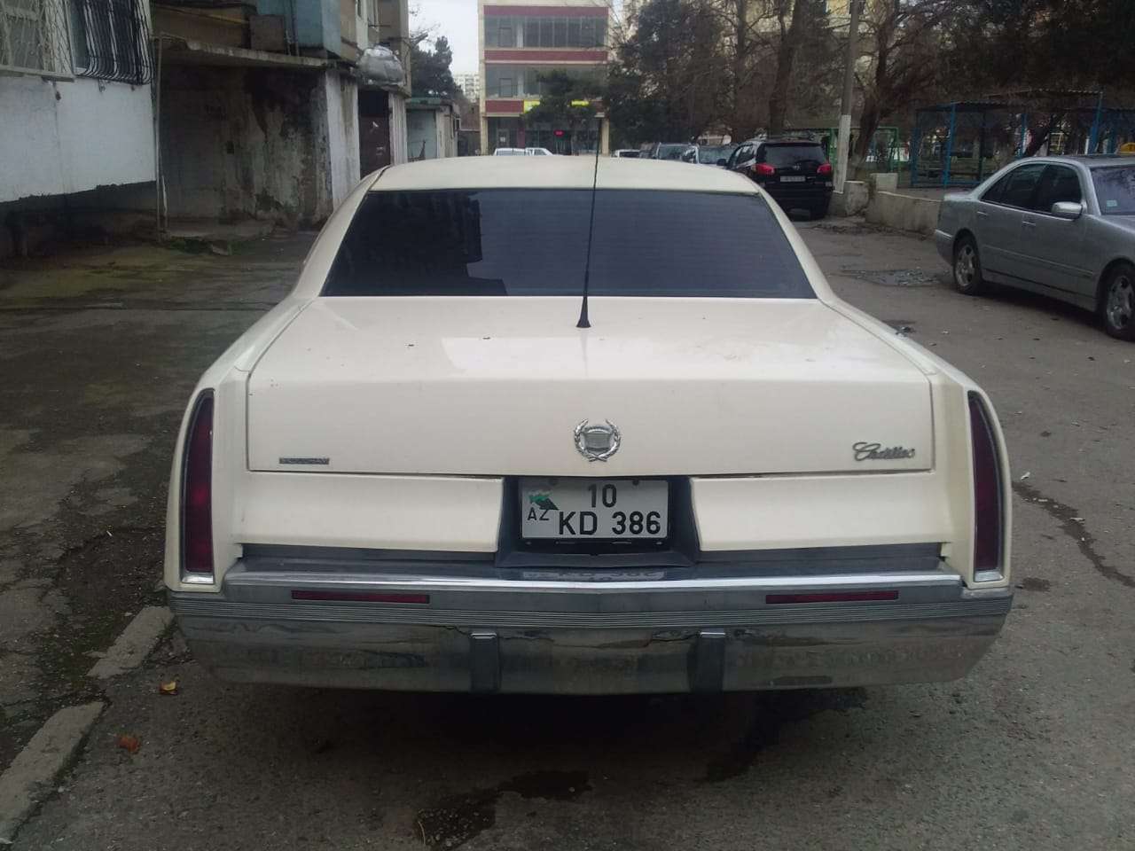 Cadillac Fleetwood, 1996 il, 5.7 L, 170 000 km