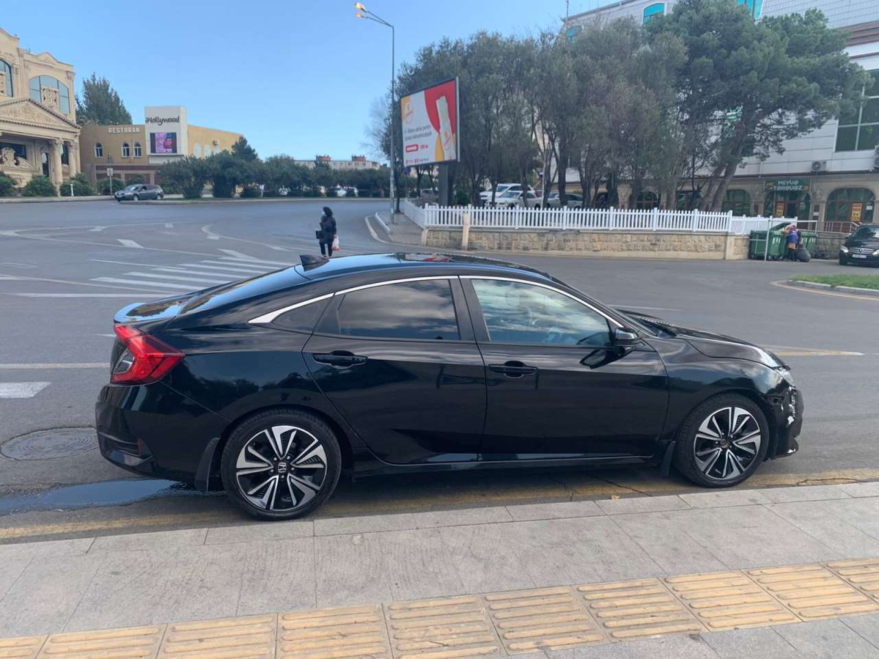 Honda Civic, 2015 il, 1.5 L, 200 000 km