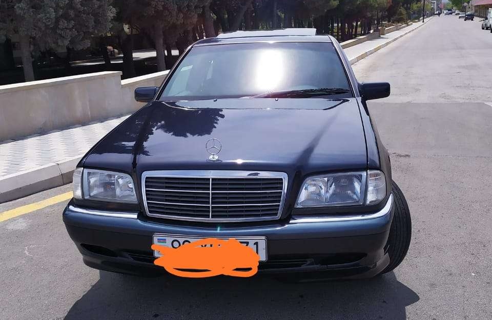Mercedes C 180, 1997 il, 1.8 L, 300 000 km