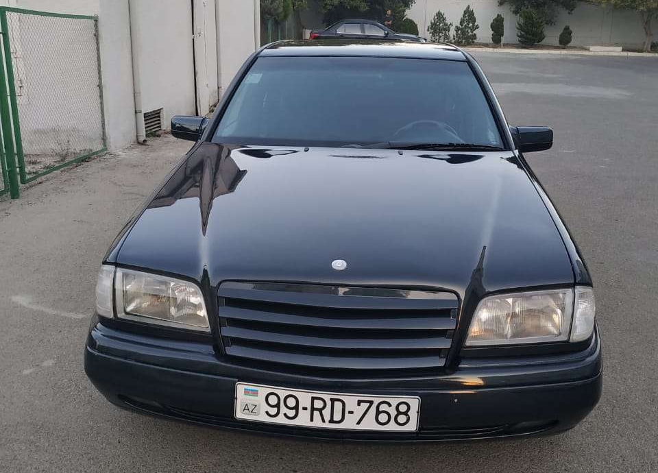 Mercedes C 200, 1996 il, 2.0 L, 256 897 km