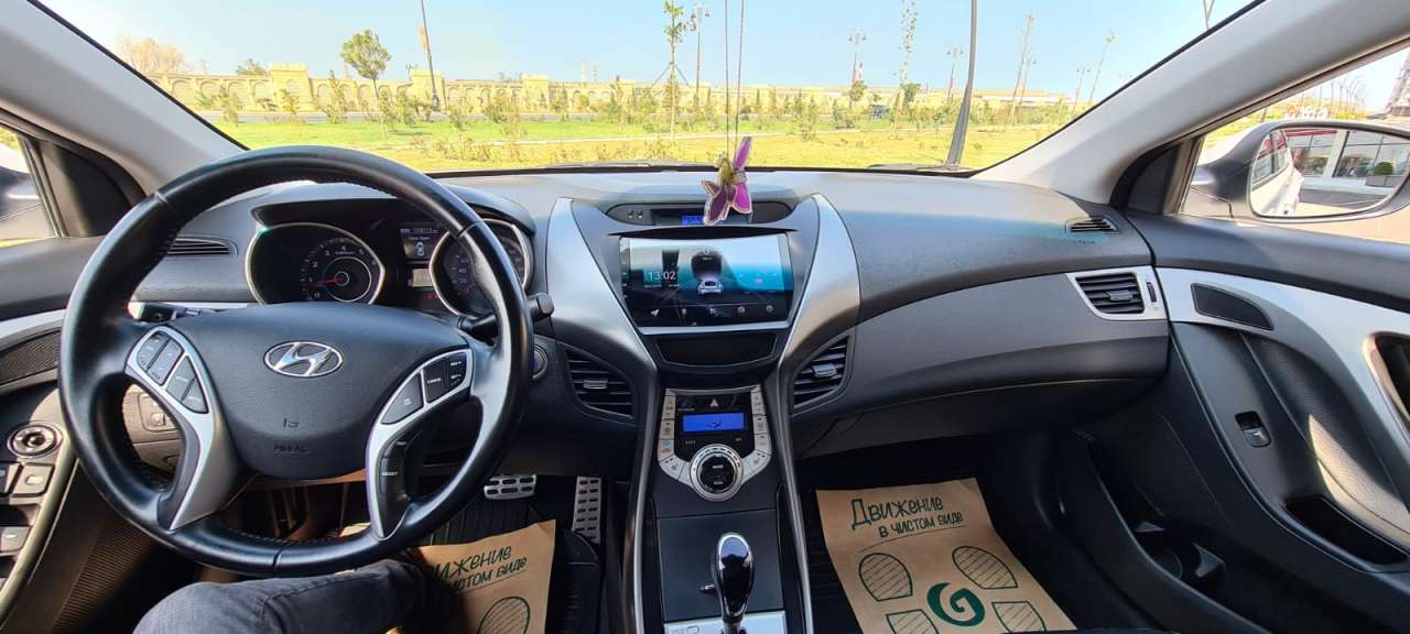 Hyundai Elantra, 2012 il, 1.8 L, 129 013 km