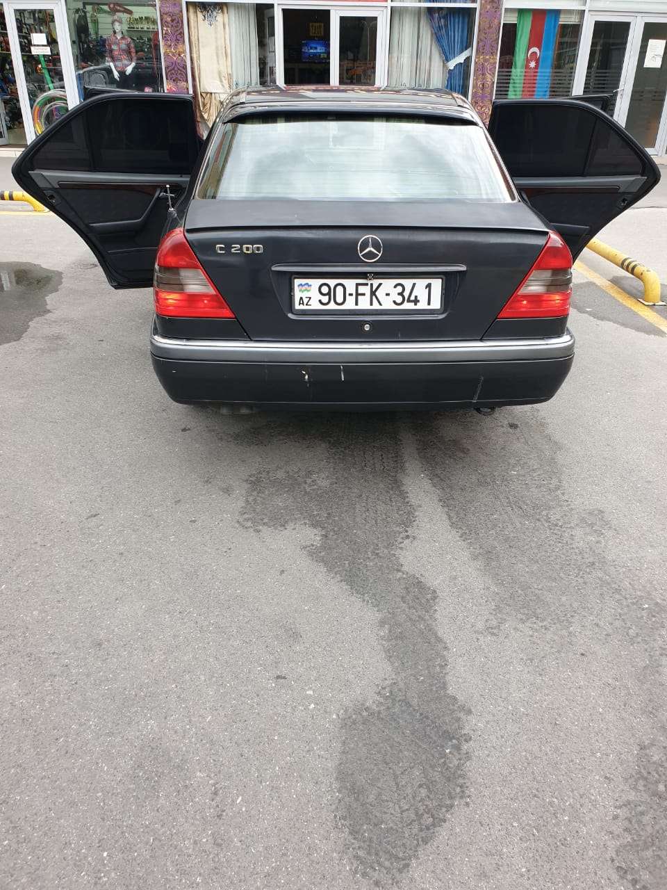 Mercedes C 200, 1996 il, 2.0 L, 413 000 km