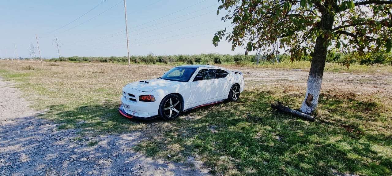 Dodge Charger, 2008 il, 2.7 L, 290 000 km