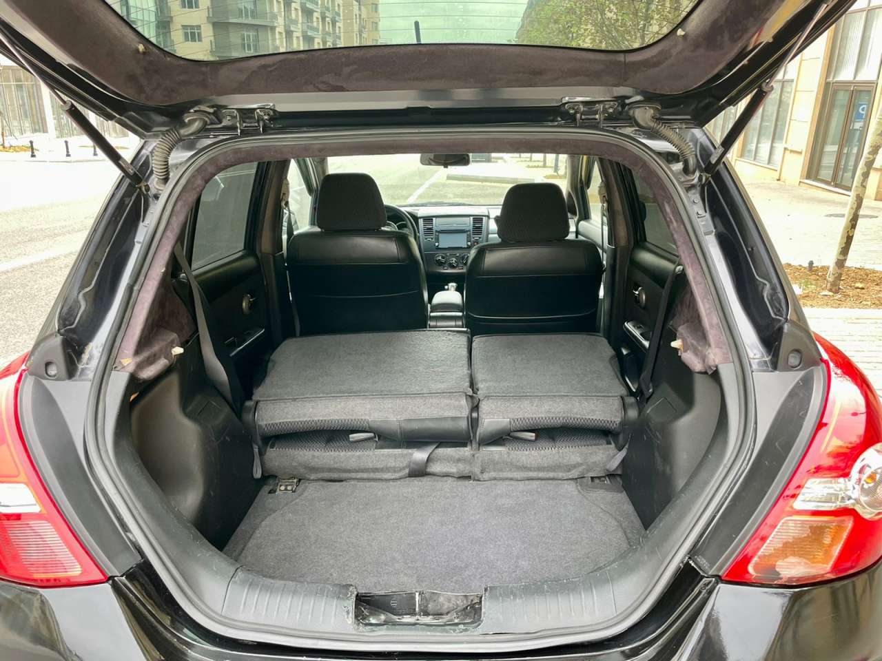 Nissan Tiida, 2008 il, 1.6 L, 202 000 km