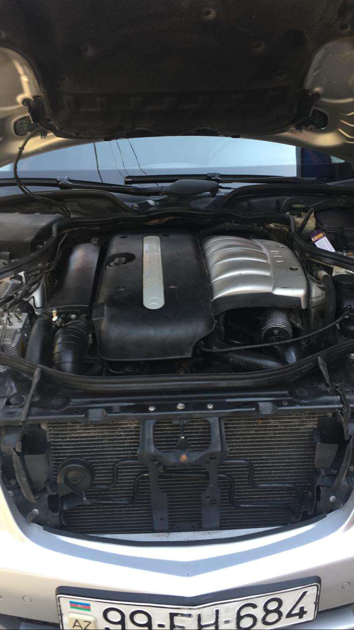 Mercedes E 270, 2002 il, 2.7 L, 418 000 km