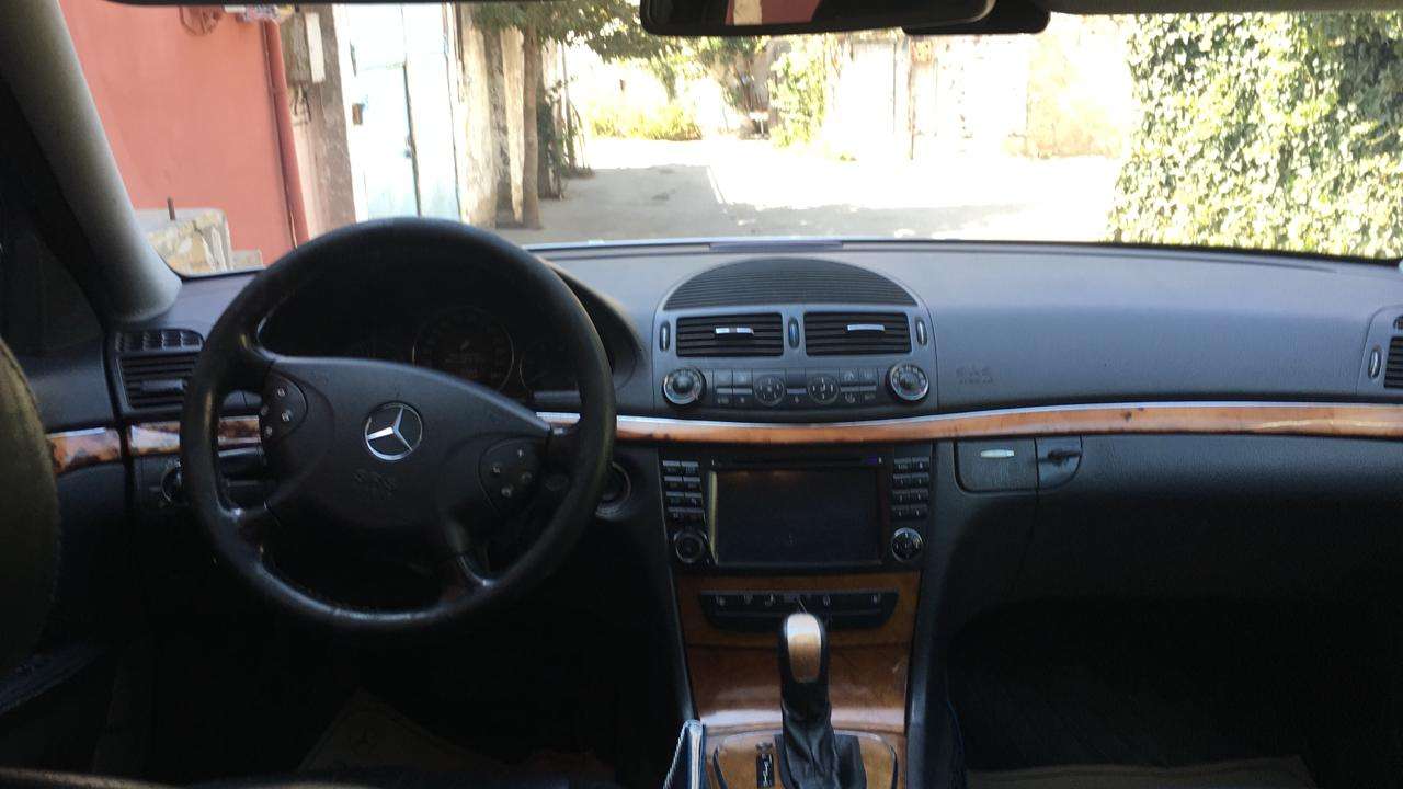 Mercedes E 270, 2002 il, 2.7 L, 418 000 km