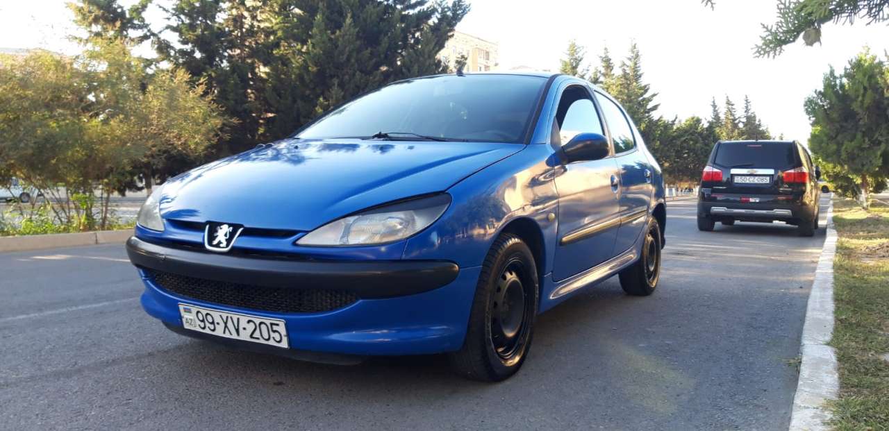 Peugeot 206, 2005 il, 1.4 L, 210 000 km