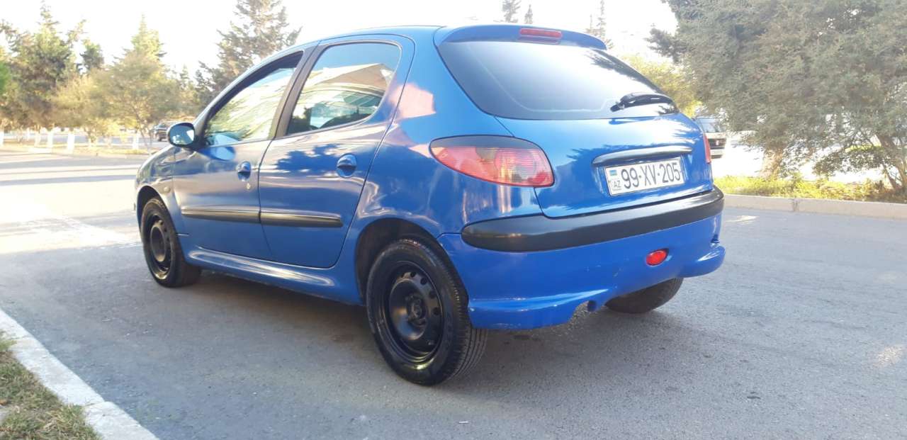 Peugeot 206, 2005 il, 1.4 L, 210 000 km