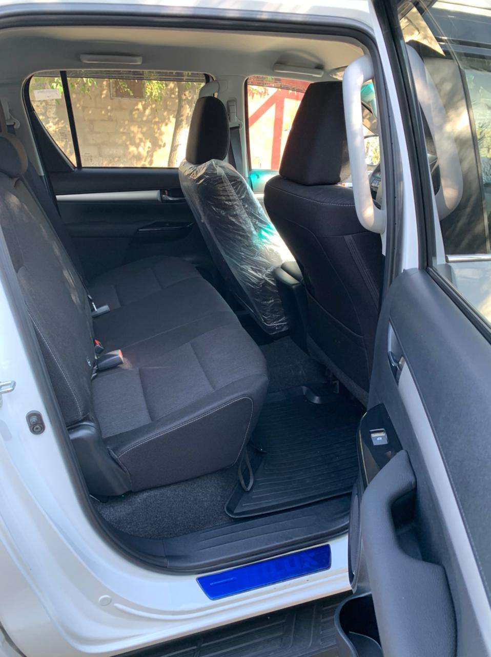 Toyota Hilux, 2020 il, 2.4 L, 7 000 km