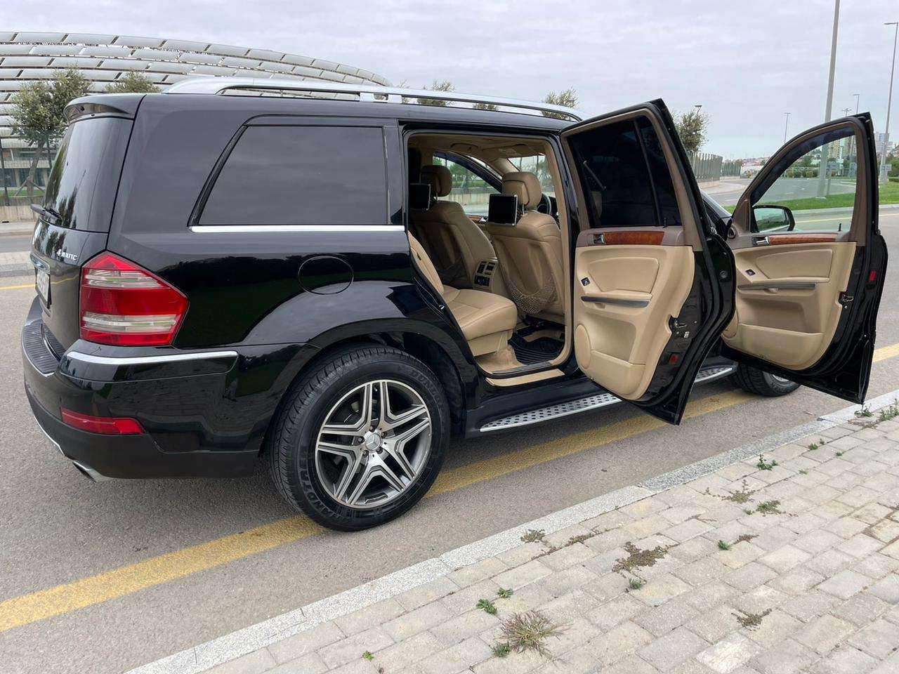 Mercedes GL 350, 2009 il, 3.0 L, 270 556 km