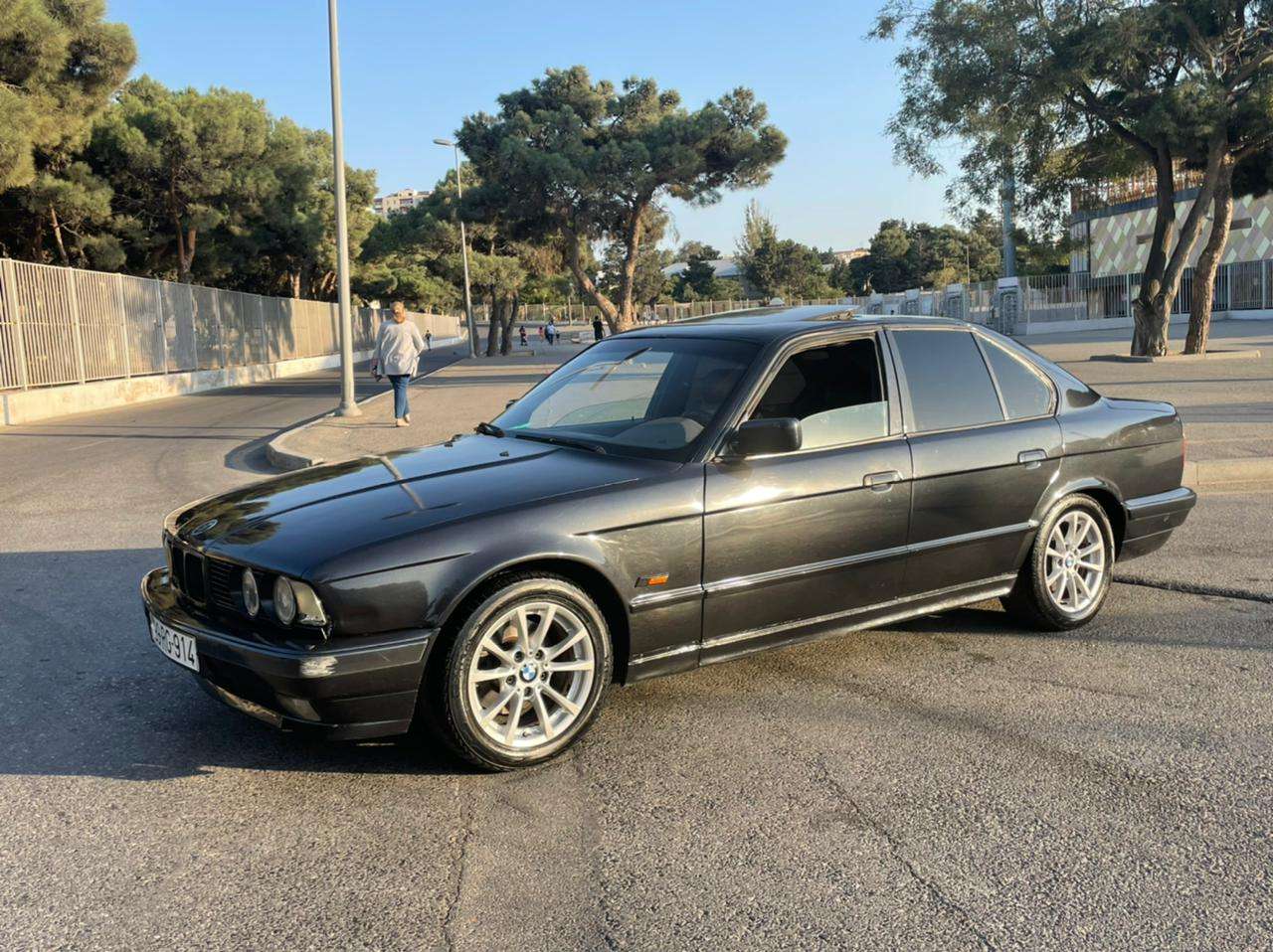 BMW 520, 1994 il, 2.0 L, 600 000 km