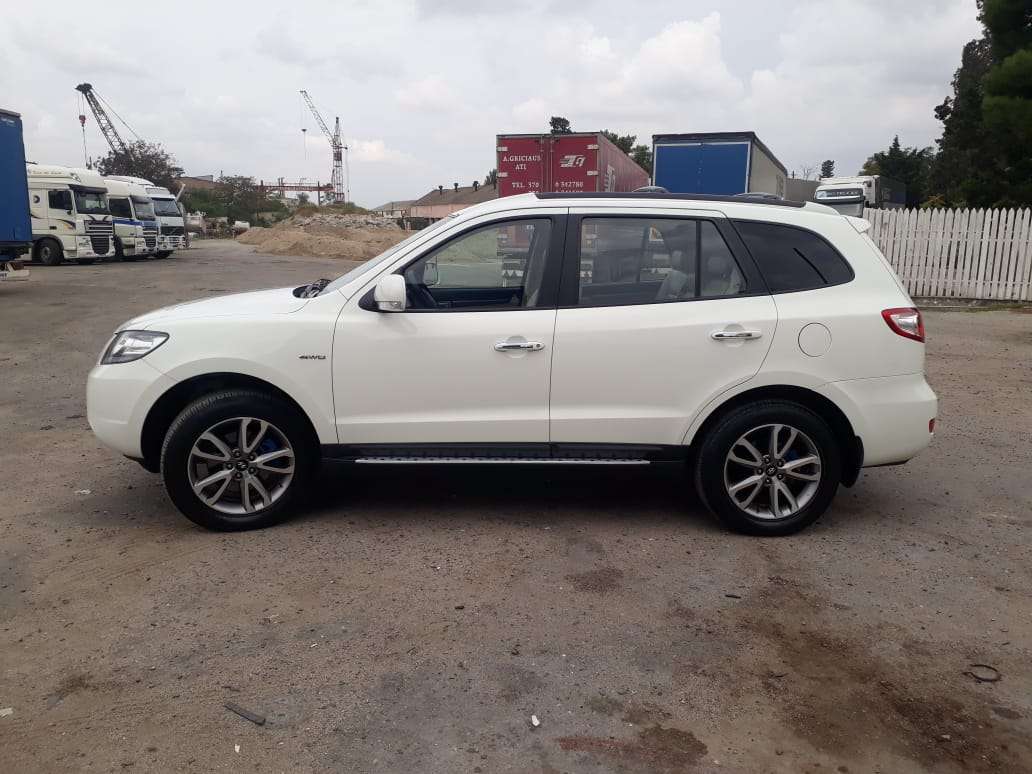 Hyundai Santa Fe, 2008 il, 2.7 L, 130 000 km