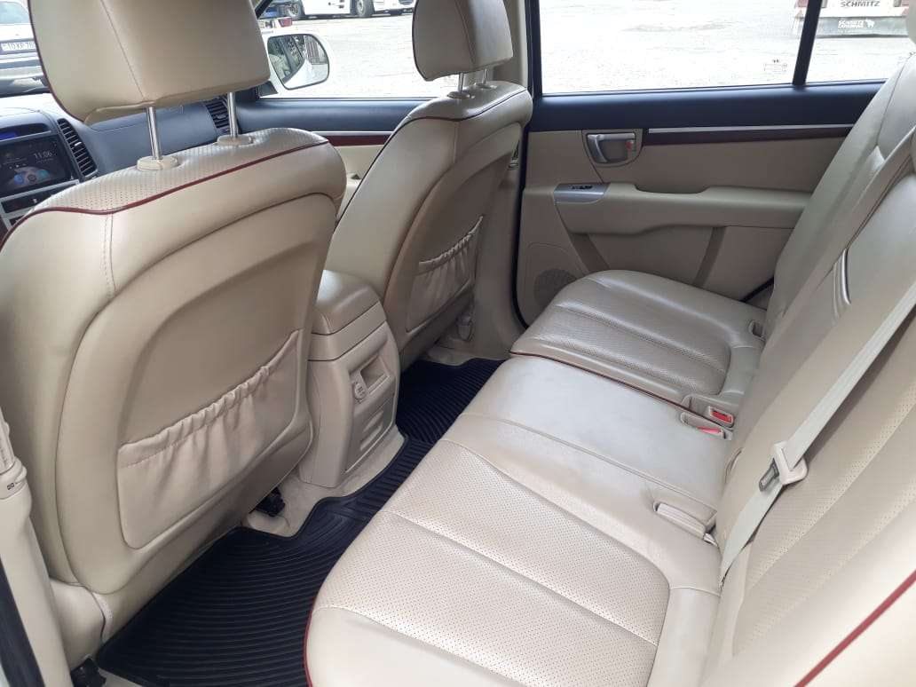 Hyundai Santa Fe, 2008 il, 2.7 L, 130 000 km