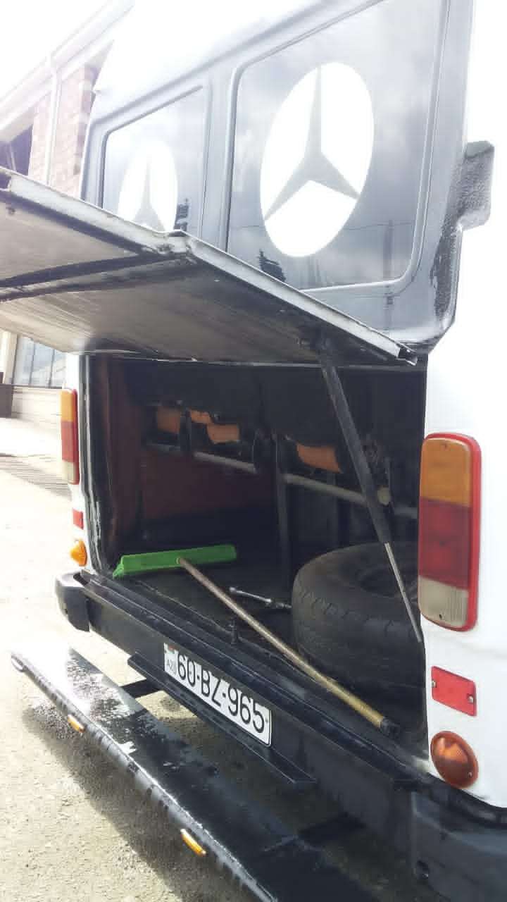 Mercedes 410 D, 1994 il, 2.9 L, 300 000 km
