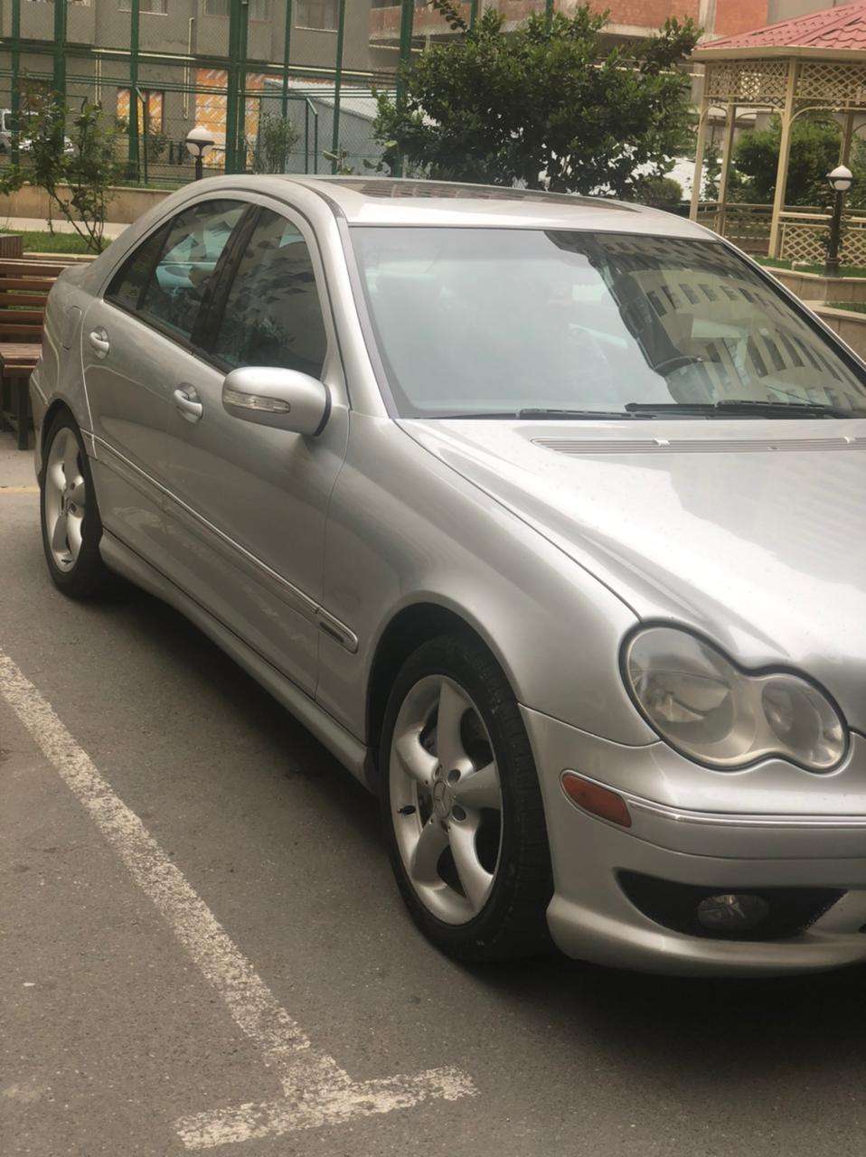 Mercedes C 230, 2006 il, 2.5 L, 260 000 km