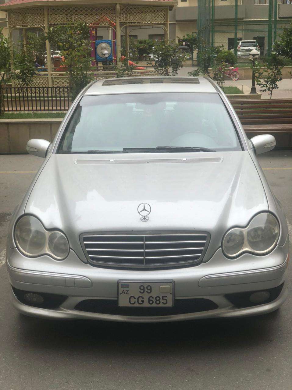 Mercedes C 230, 2006 il, 2.5 L, 260 000 km