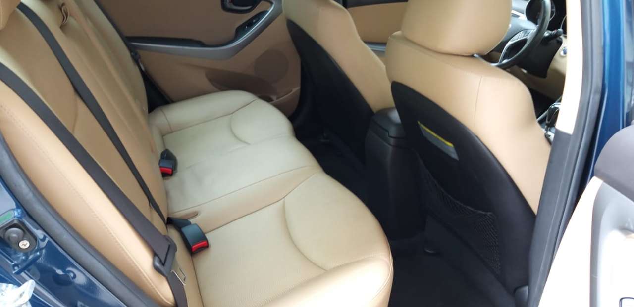 Hyundai Elantra, 2013 il, 1.8 L, 78 000 km