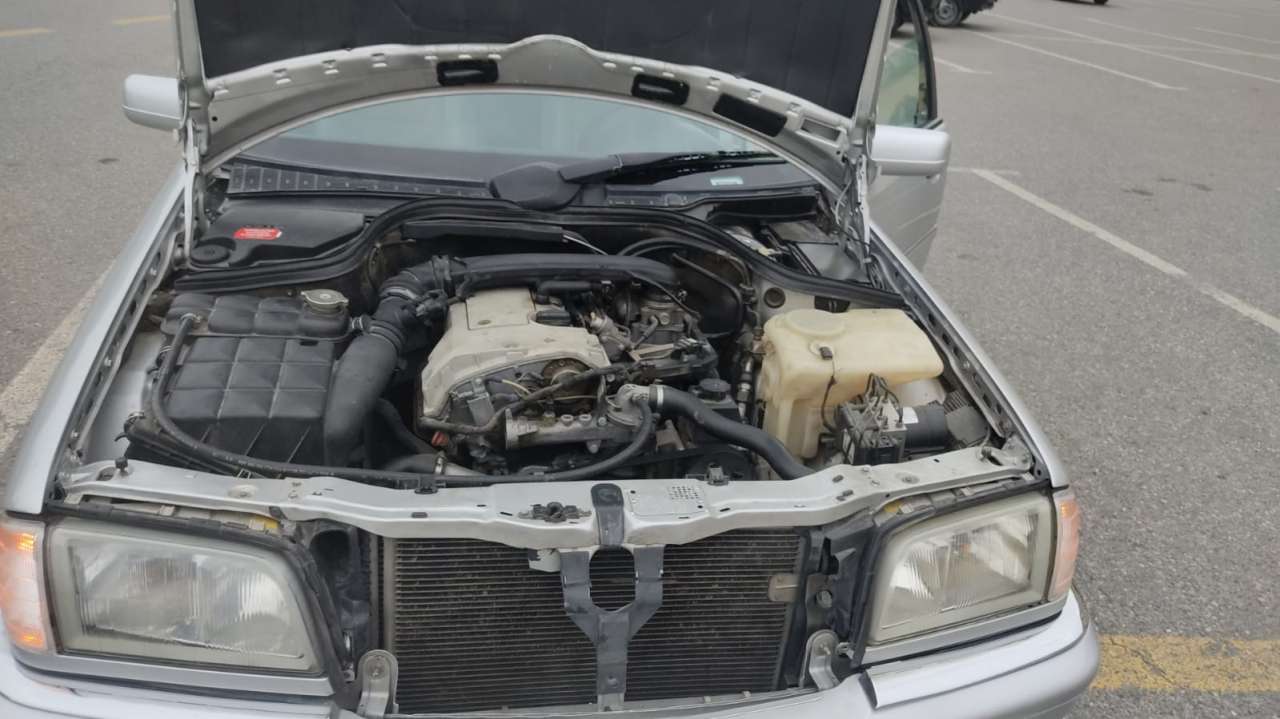 Mercedes C 230, 1999 il, 2.3 L, 178 456 km