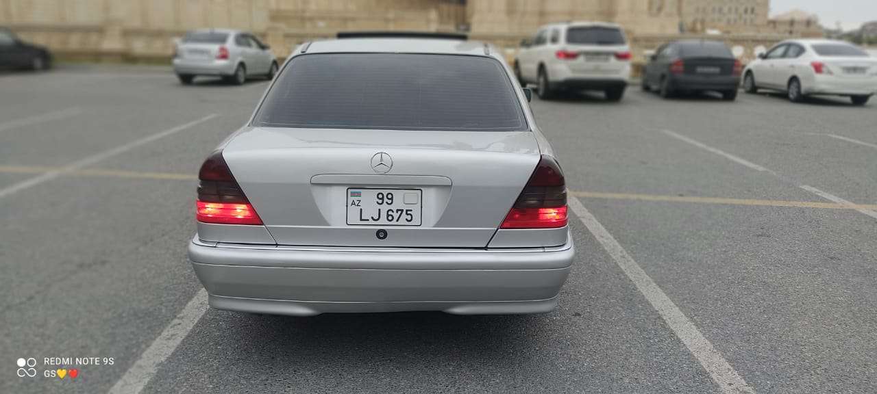 Mercedes C 230, 1999 il, 2.3 L, 178 456 km