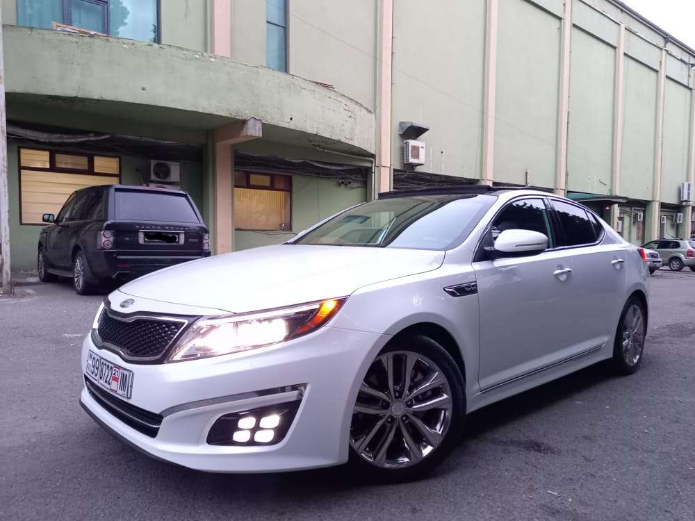 Kia Optima, 2015 il, 2.0 L, 102 000 km