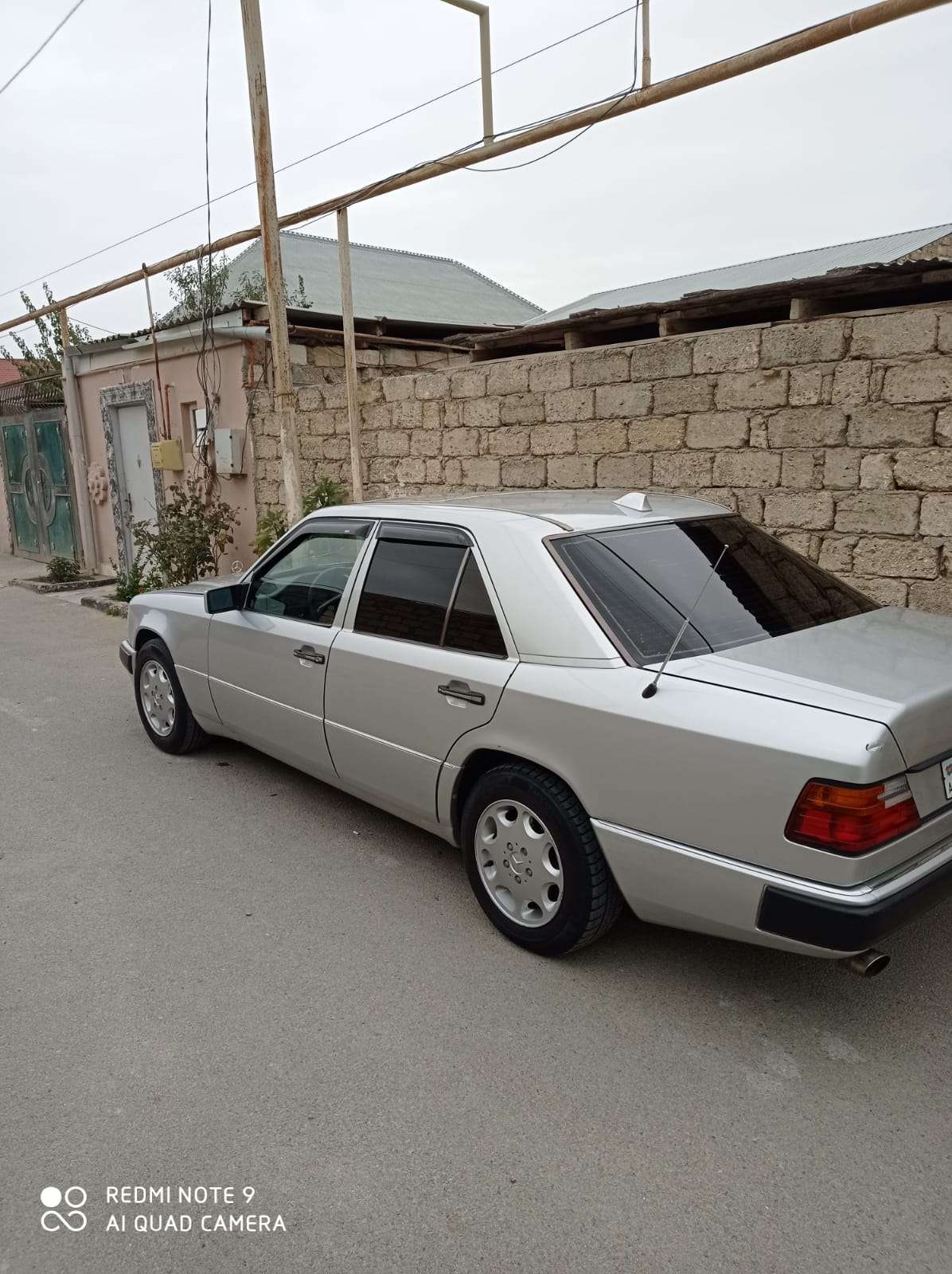 Mercedes E 220, 1991 il, 2.2 L, 370 851 km