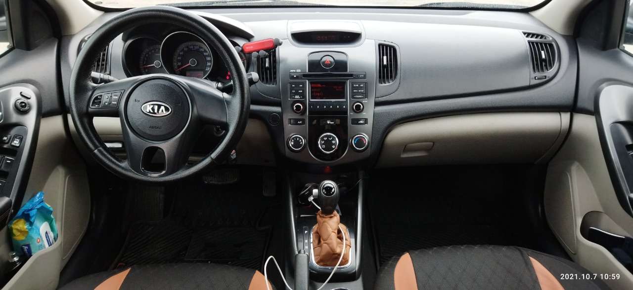 Kia Cerato, 2012 il, 1.6 L, 220 000 km